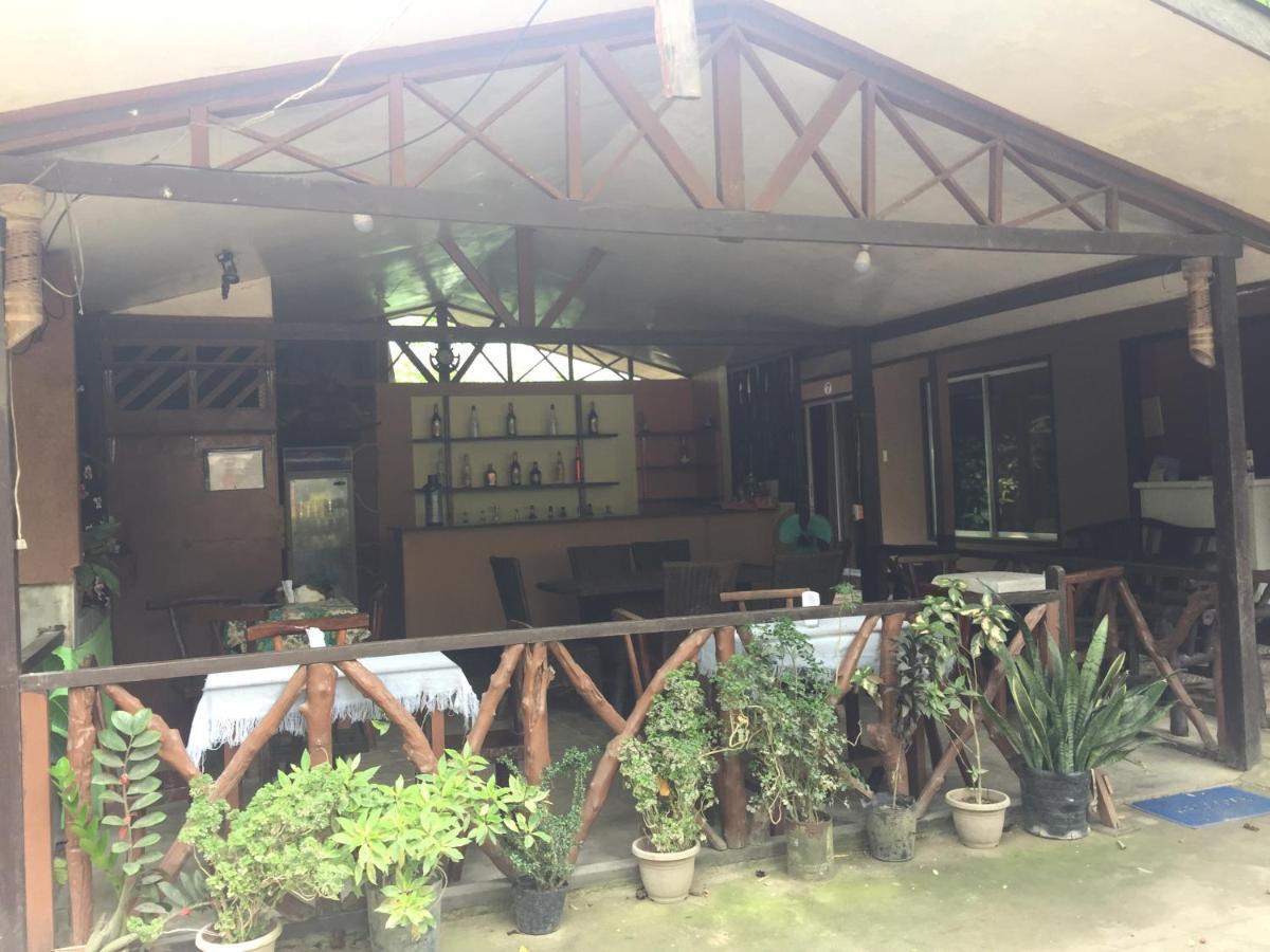 Antonio Village Pension And Cafe 엘니도 외부 사진